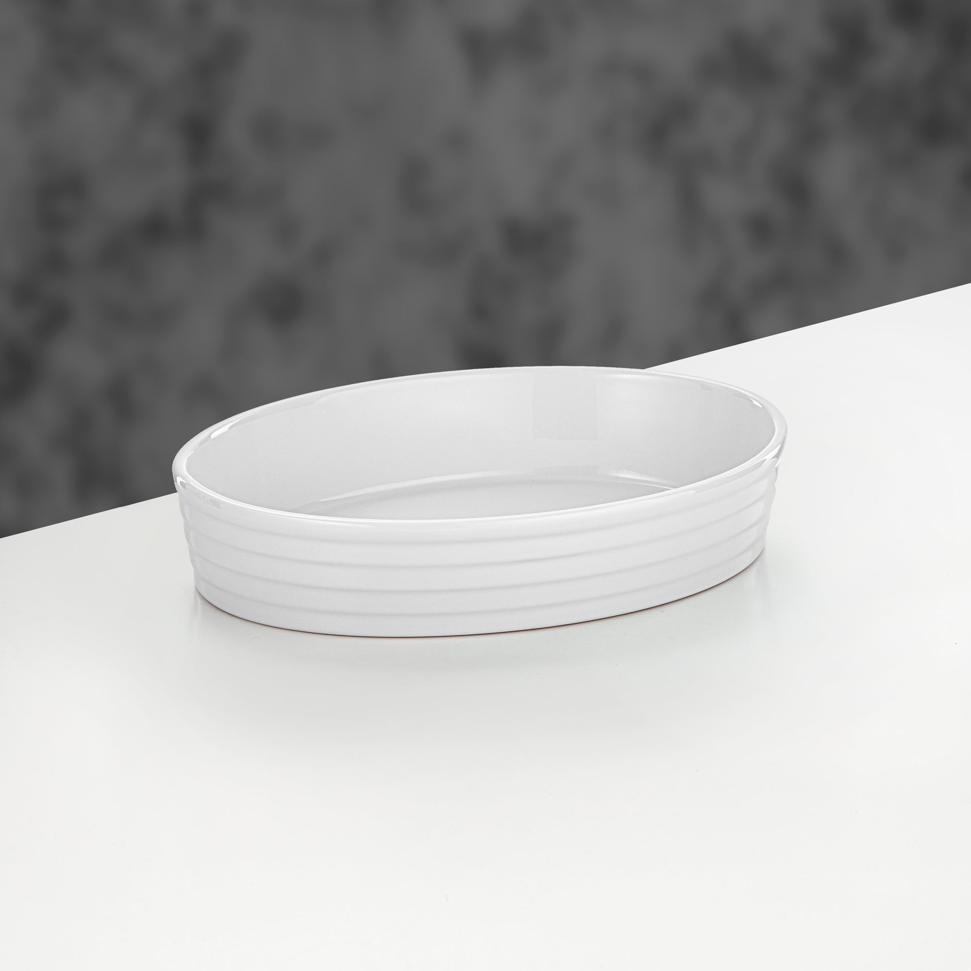 المرجان حرارات بيضاوية 2.8 لتر أبيض وذهبي غير لامع