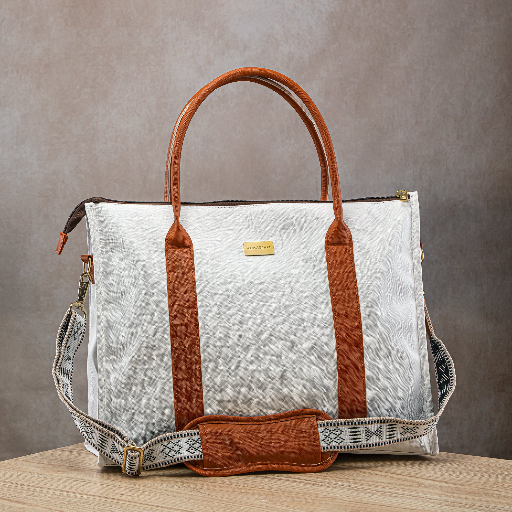 حقيبة المرجان للنزهات باللون الأبيض - BAG2570111