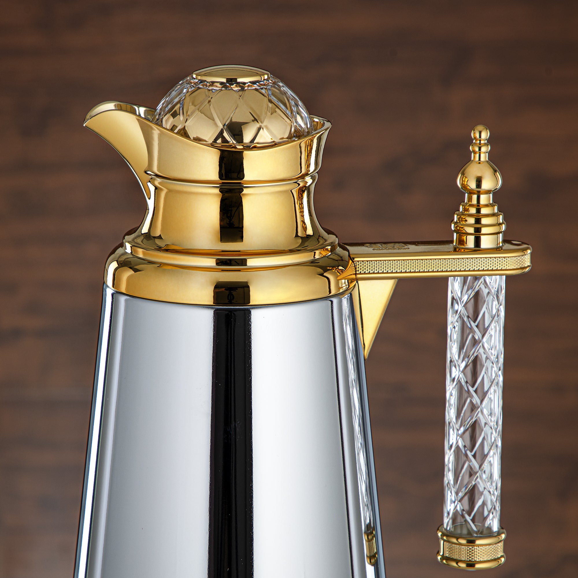ألمرجان طقم ترامس، زر ضغط، مقبض أكريليك - 0.7 لتر + 1 لتر، فضي وذهبي (CBY+CBZ-CCG) - ترامس