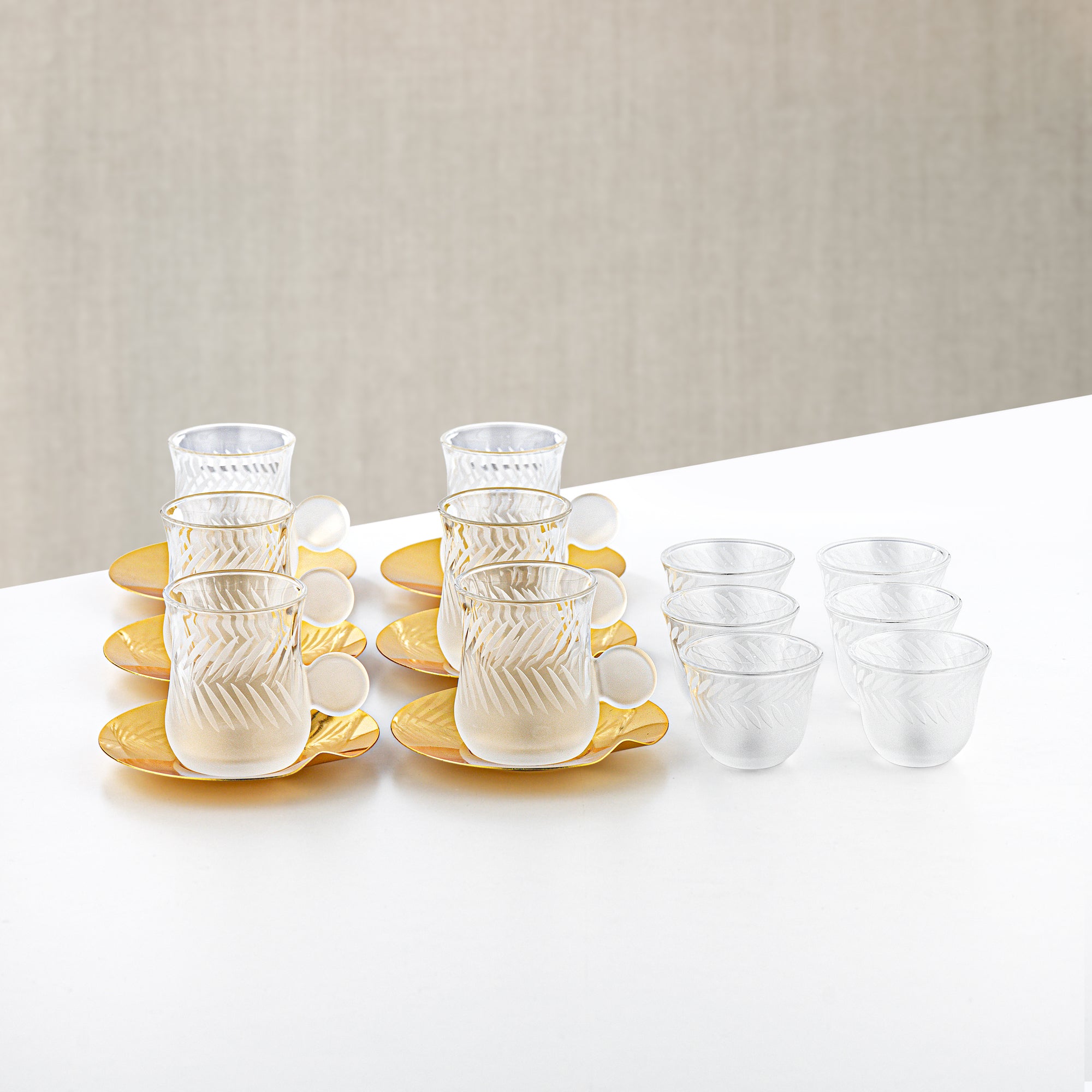 Almarjan Vacuum Flask & Tea Set 20 Pieces Silver & Gold