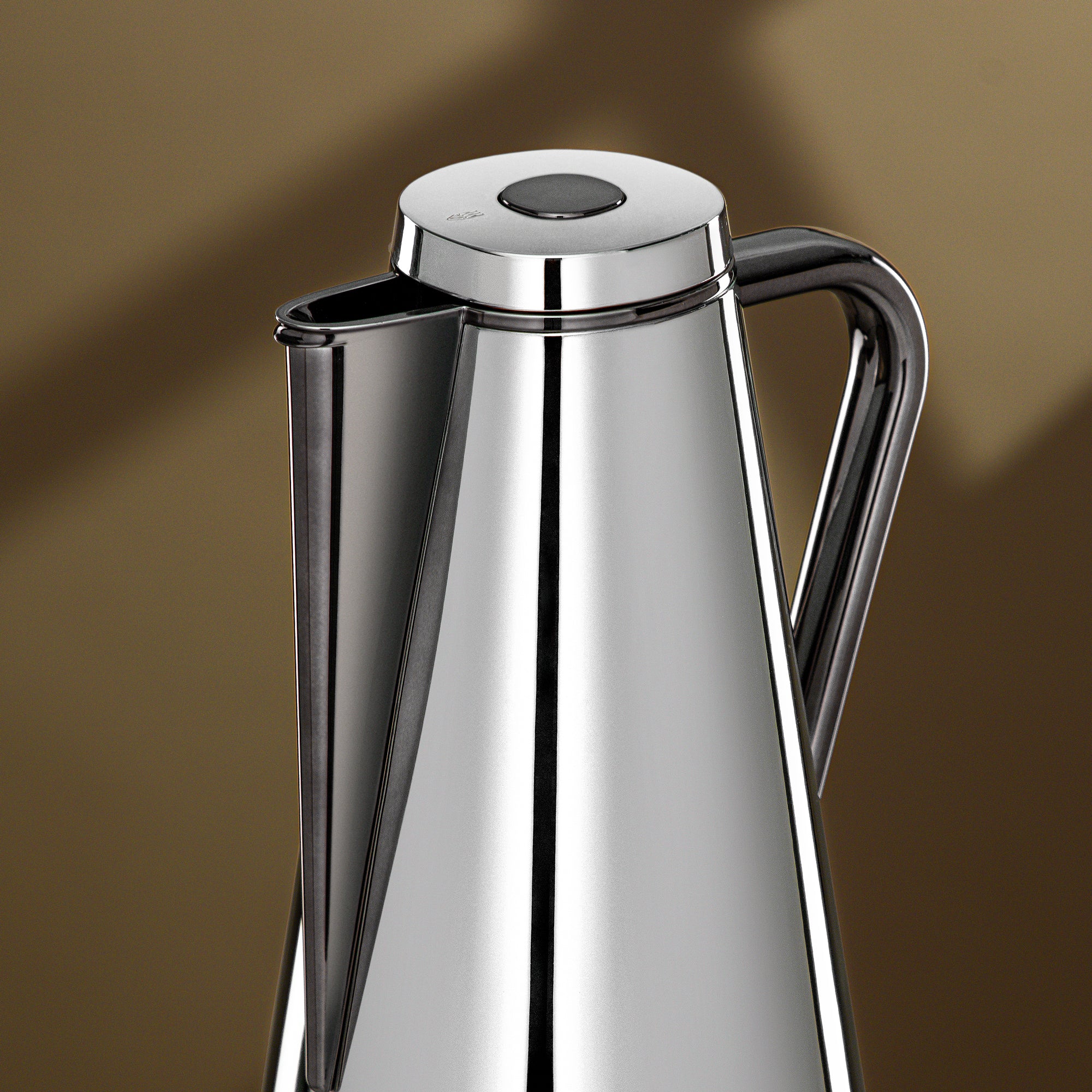 طقم ترامس المرجان 0.7 لتر + 1 لتر فضي وأسود فحمي