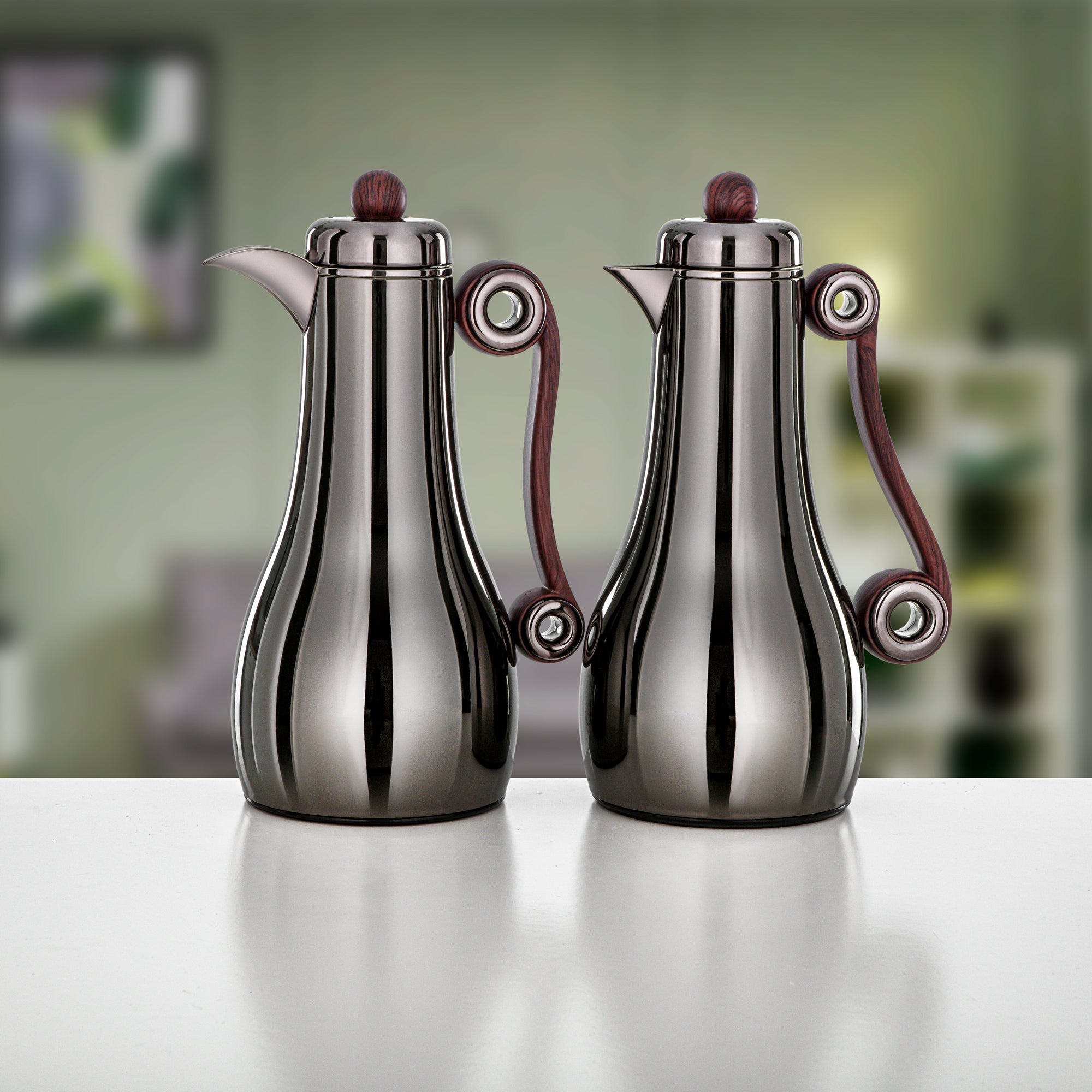 Almarjan 2 Pieces Vacuum Flask Set, Gun Black & Dark Wood