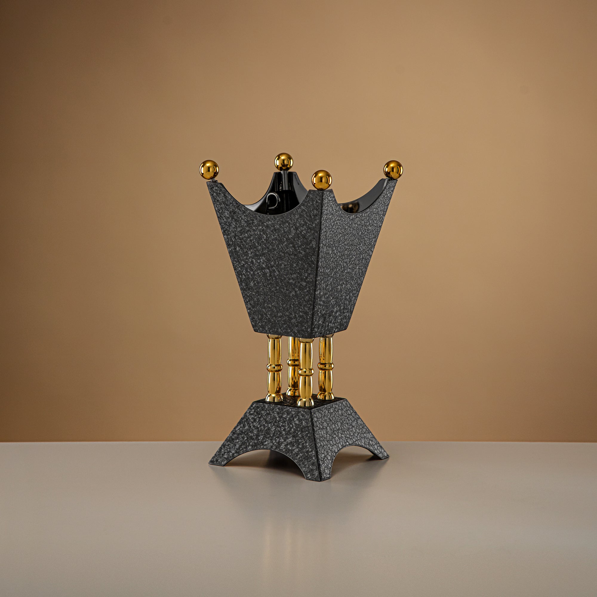 مبخرة المرجان باللونين الأسود والذهبي 22 سم